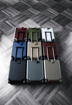سلفاتوري فيراغامو تتطلق مجموعة "فيراغامو ترافِل" Ferragamo Travel